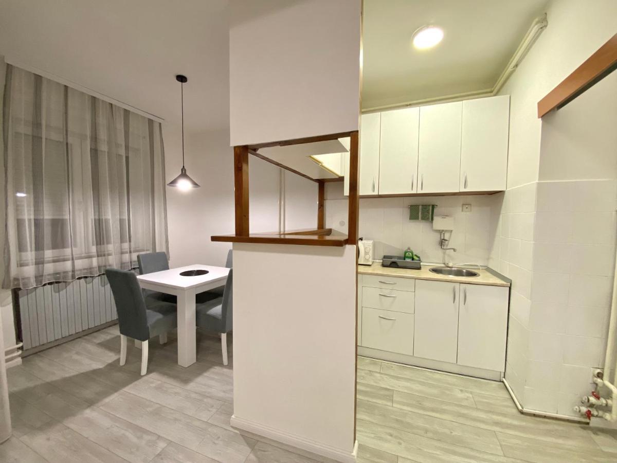 Grand Royal Apartment เบลเกรด ภายนอก รูปภาพ